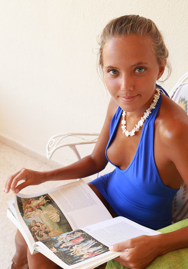 Лидия, 23 года, 4 размер груди